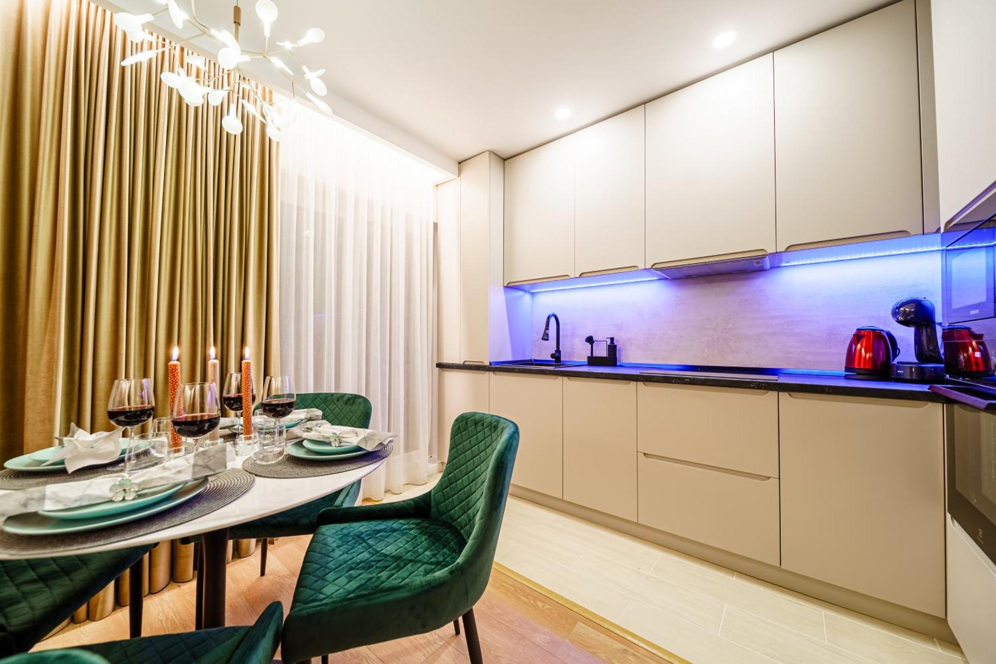 Prestige Aparthotel Brasov Bagian luar foto